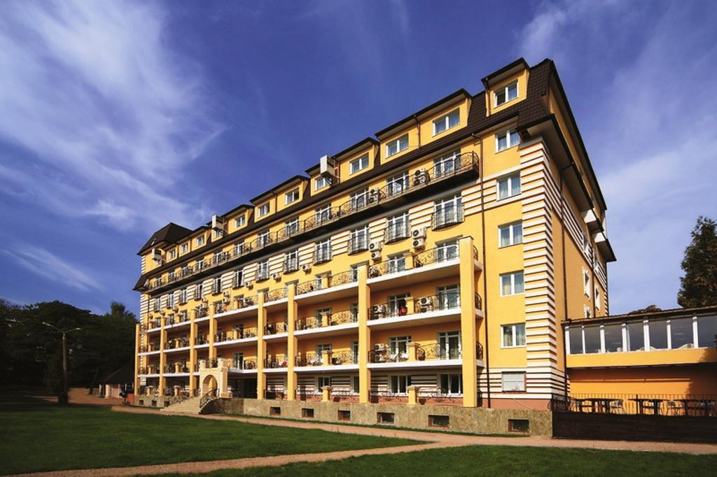 Royal Hotels And Spa Resorts Promenad Truskavets Buitenkant foto